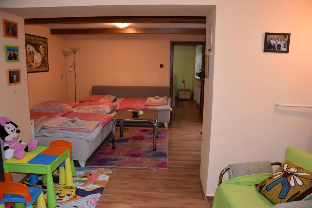 Dafinka Apartman Besztercebánya Kültér fotó