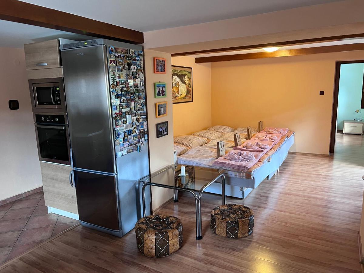 Dafinka Apartman Besztercebánya Kültér fotó